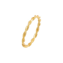 Thin Solid X Rope Twisted Ring - Gold / 6