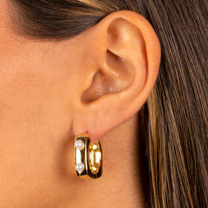  Scattered Pearl Square Huggie Earring - Adina Eden's Jewels