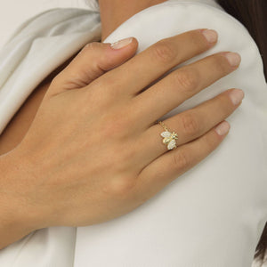  Pavé Bee Chain Ring - Adina Eden's Jewels